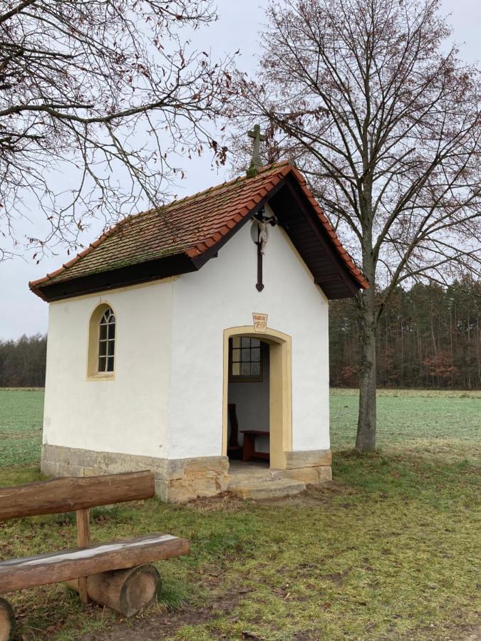 Ferienwohnung Franken Hallerndorf Екстер'єр фото